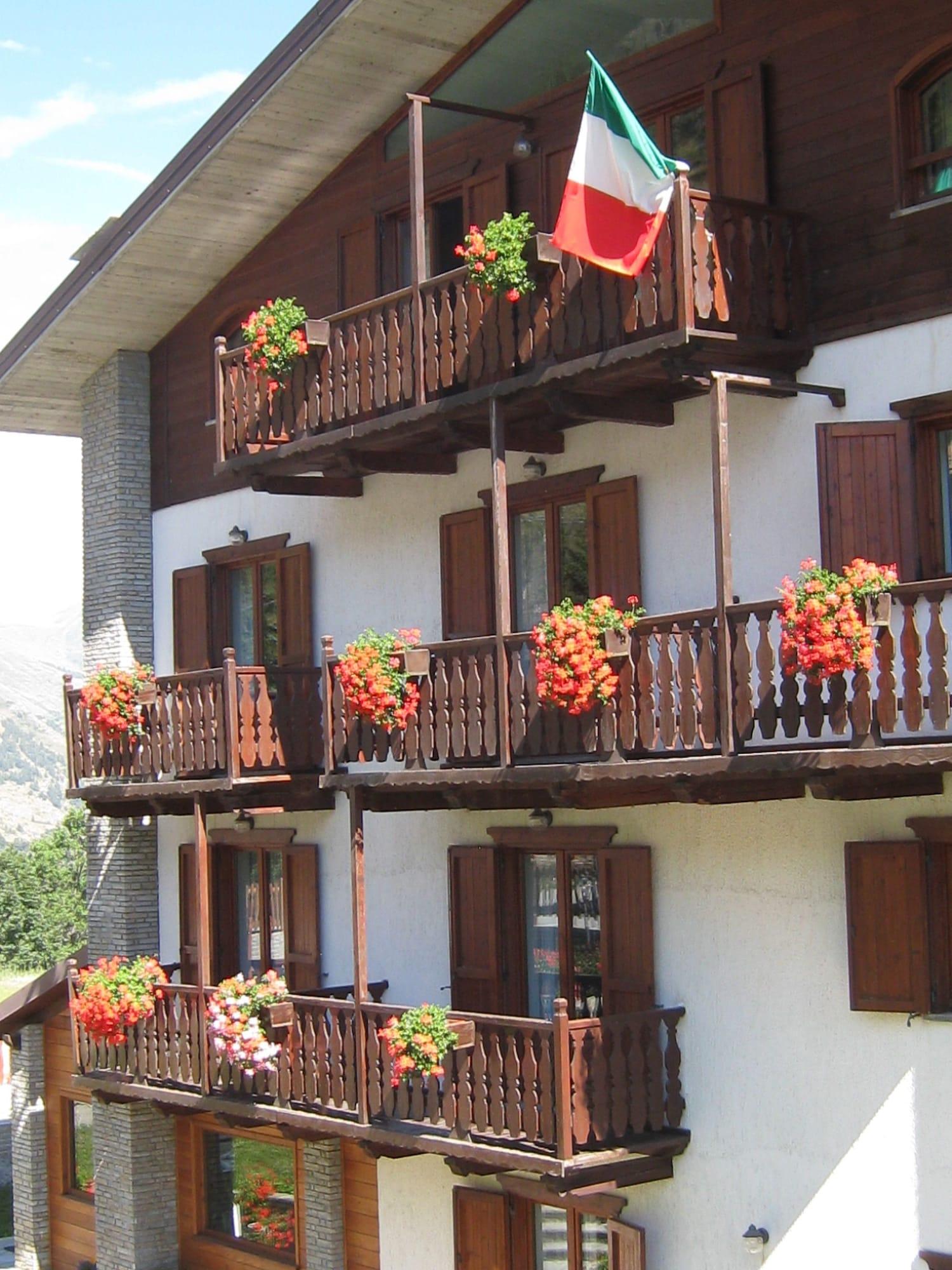 Hotel Villa Plinia Pragelato Extérieur photo