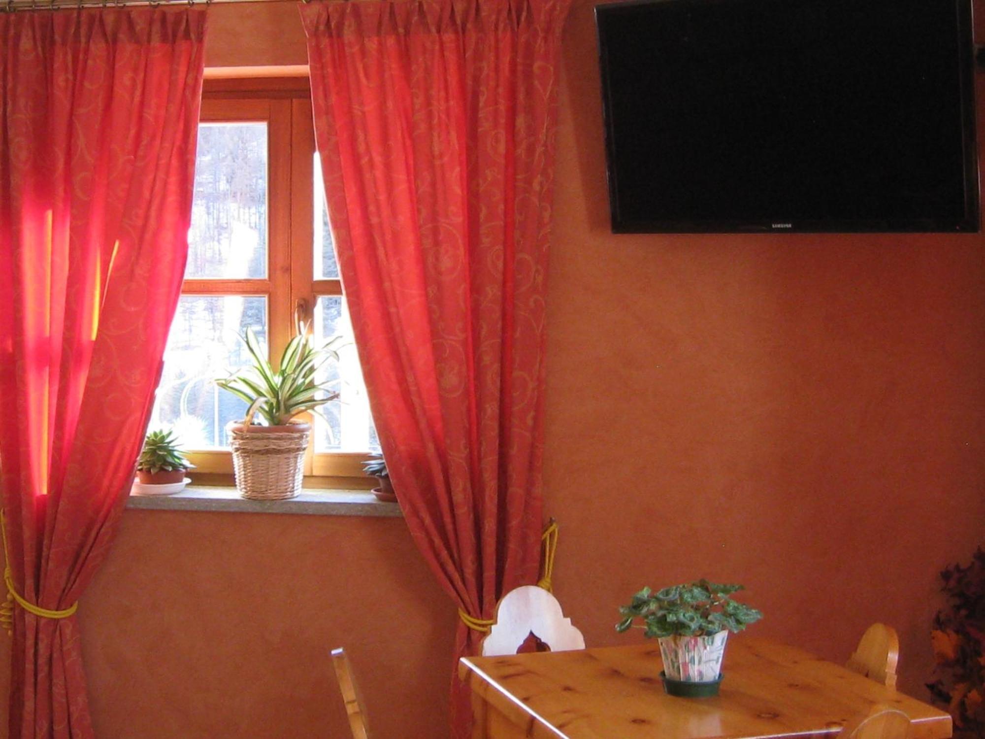 Hotel Villa Plinia Pragelato Extérieur photo