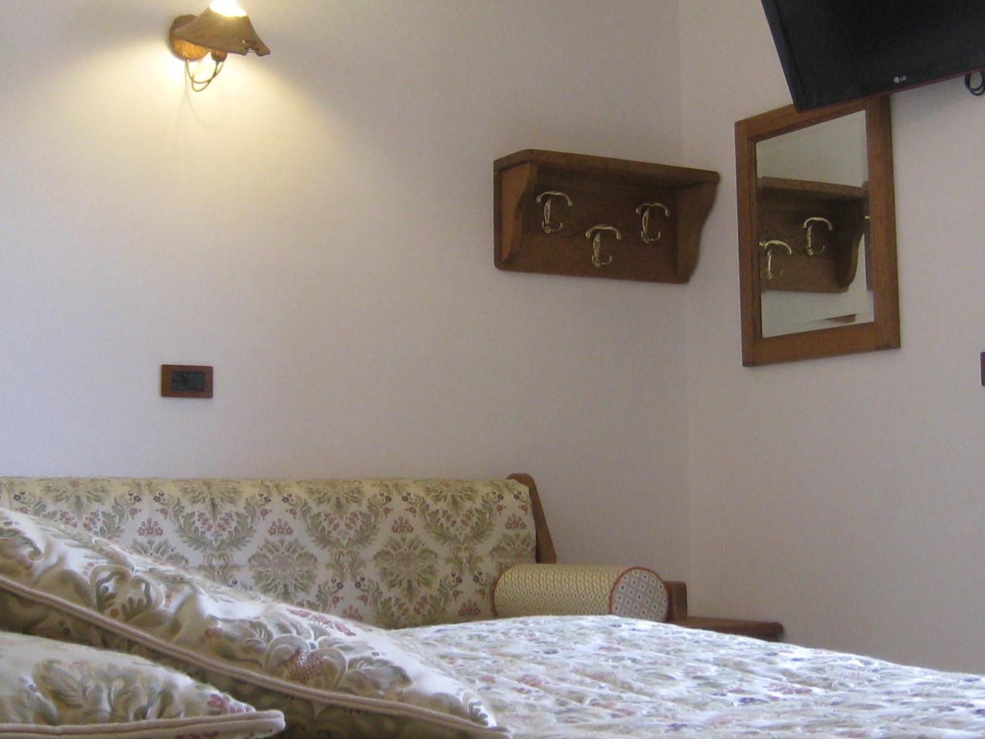 Hotel Villa Plinia Pragelato Extérieur photo