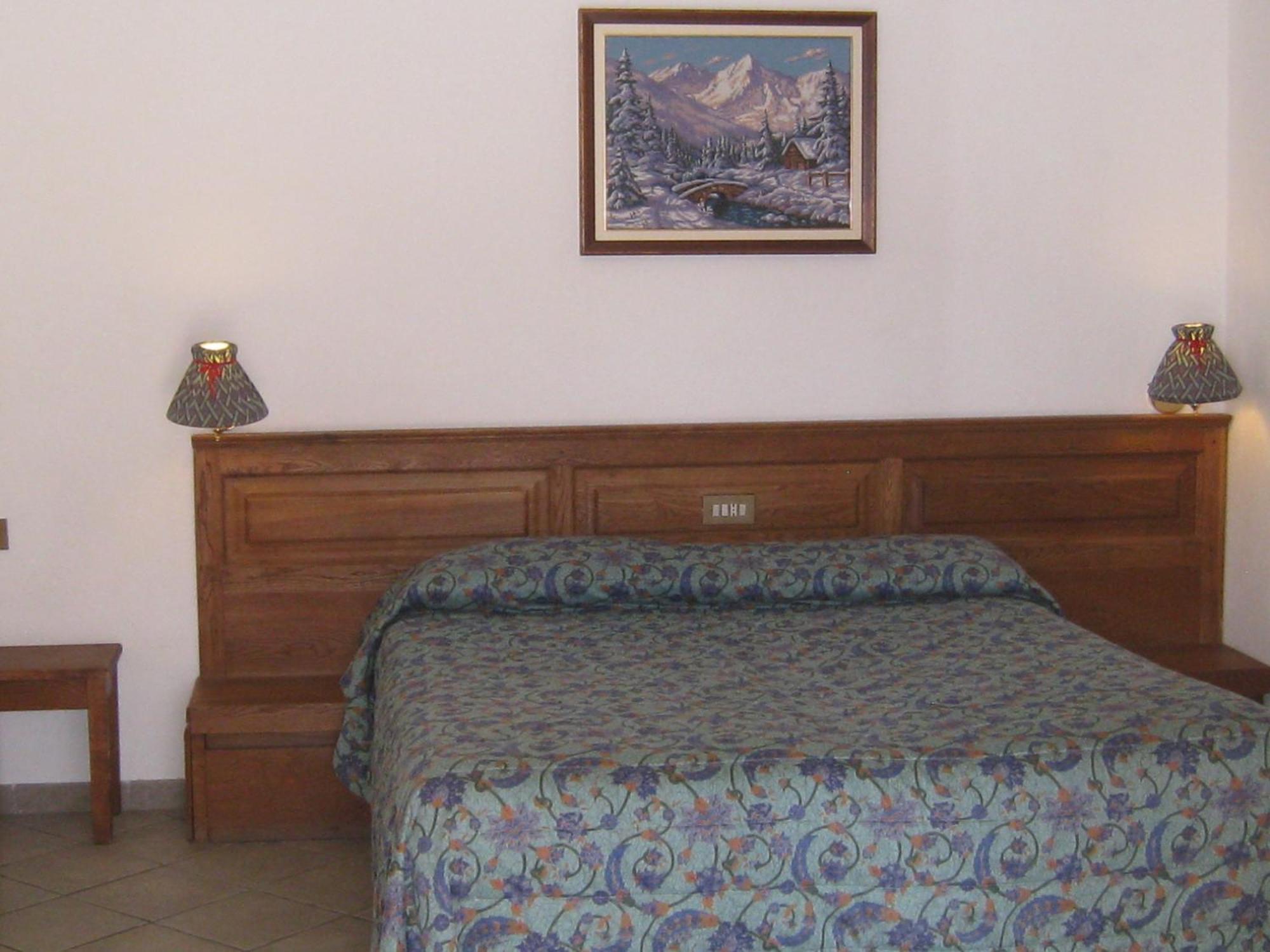 Hotel Villa Plinia Pragelato Extérieur photo