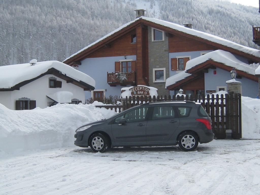 Hotel Villa Plinia Pragelato Extérieur photo