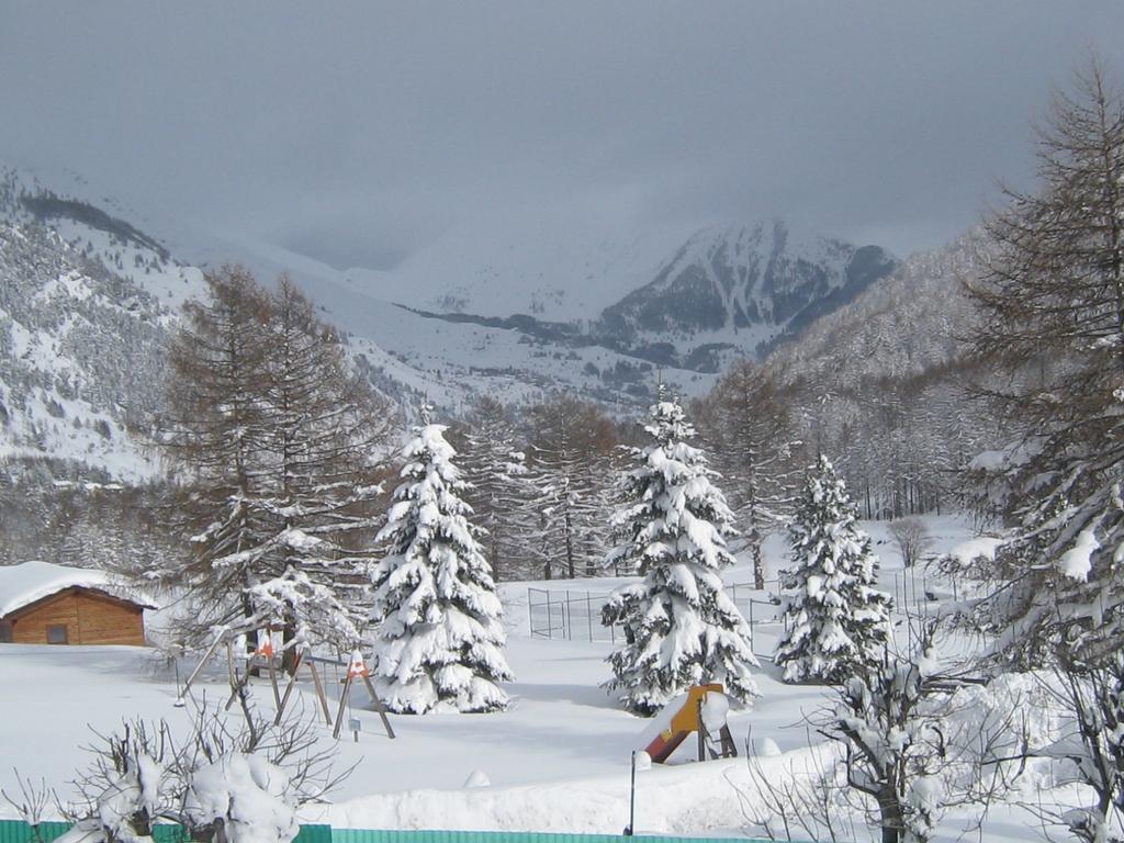 Hotel Villa Plinia Pragelato Extérieur photo